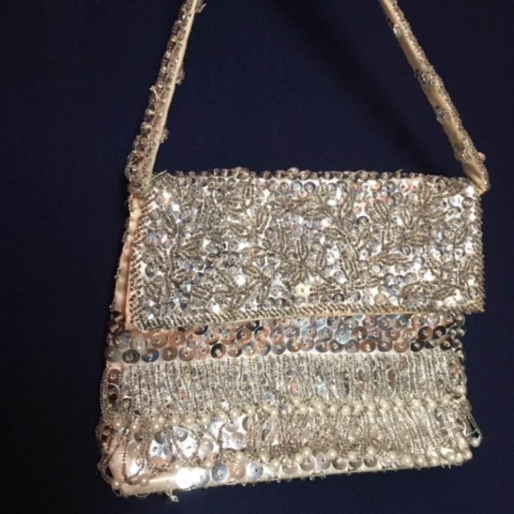 Vintage Silver Sequined Beaded White Pearls Dinner Evening Handbag